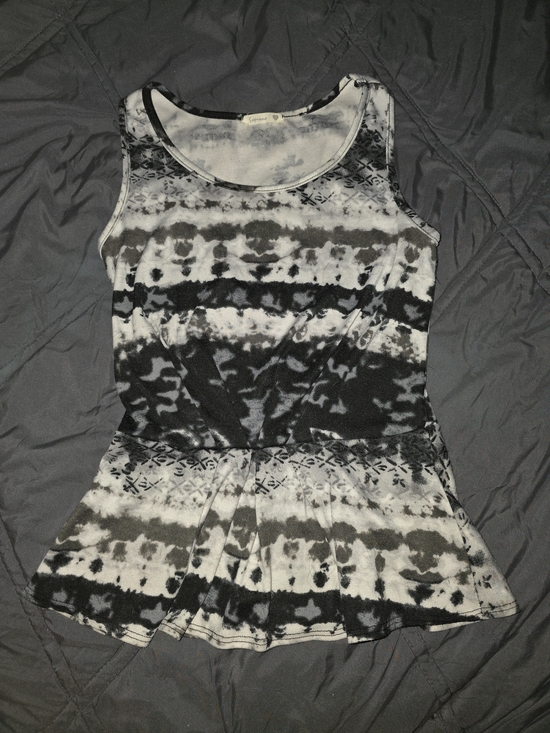 Soprano Tops - Soprano Black White Gray Dye Peplum Tank Top